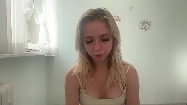 ClaudiaAmore online show from 09-15-25, 05:40