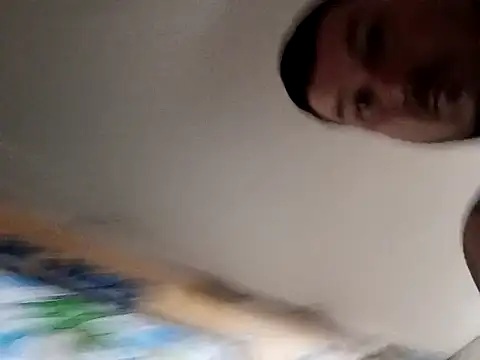 Snapshot of Jeremycle chatting on 10-08-25, 01:09 Jeremycle online show from 10-08-25, 01:09