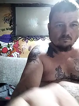 Snapshot of Jeremycle chatting on 10-13-25, 01:22 Jeremycle online show from 10-13-25, 01:22