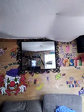 Snapshot of Jeremycle chatting on 10-18-25, 04:52 Jeremycle online show from 10-18-25, 04:52