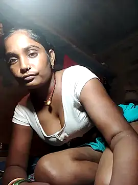 Snapshot of sadhna200 chatting on 09-15-25, 03:56 sadhna200 online show from 09-15-25, 03:56