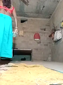 Snapshot of sadhna200 chatting on 10-24-25, 06:48 sadhna200 online show from 10-24-25, 06:48