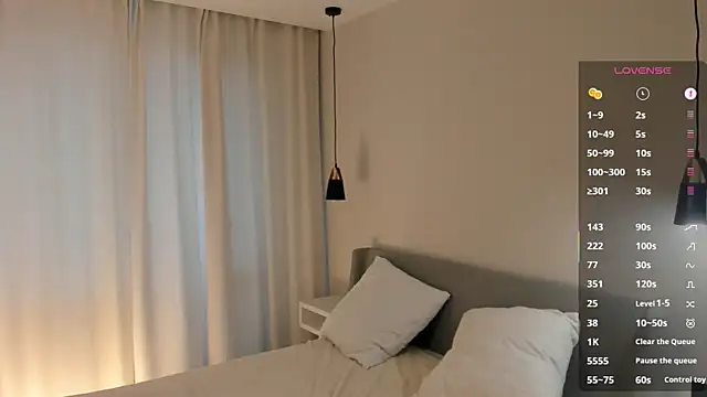 SirenaOstrem online show from 09-18-25, 01:18