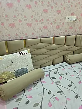 Snapshot of Jenny1401 chatting on 10-22-25, 04:18 Jenny1401 online show from 10-22-25, 04:18