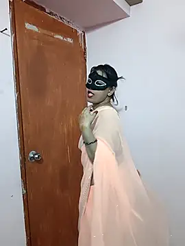 nice touch9733 online show from 11-08-25, 10:41