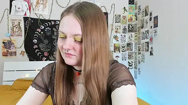 WonderConnie1 online show from 10-25-25, 01:07