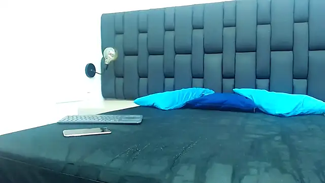 Snapshot of daniel_evans69 chatting on 09-19-25, 12:17 daniel evans69 online show from 09-19-25, 12:17