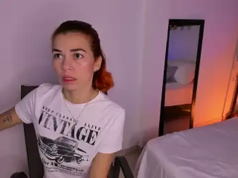 selene boyer online show from 10-29-25, 10:00