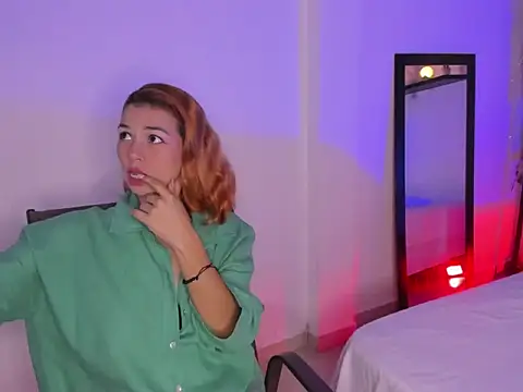 selene boyer online show from 12-02-25, 04:57