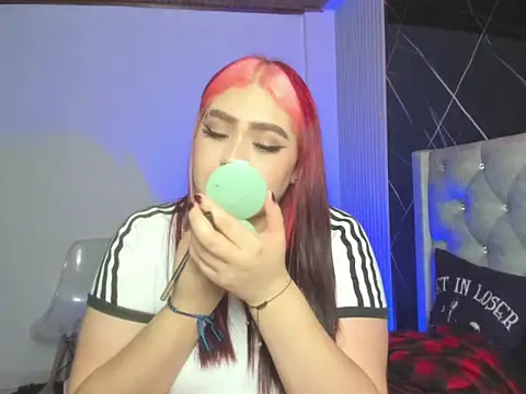 Snapshot of im_bunny__ chatting on 10-24-25, 11:17 im bunny online show from 10-24-25, 11:17