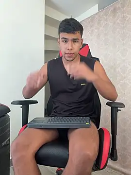 Snapshot of CHR58_ chatting on 04-27-26, 03:10 CHR58 online show from 04-27-26, 03:10