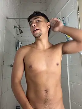 Snapshot of CHR58_ chatting on 05-17-26, 02:53 CHR58 online show from 05-17-26, 02:53