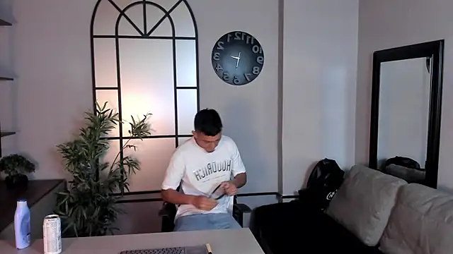 MrJustin  online show from 10-10-25, 08:41