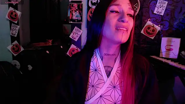 lilithword online show from 10-27-25, 01:04