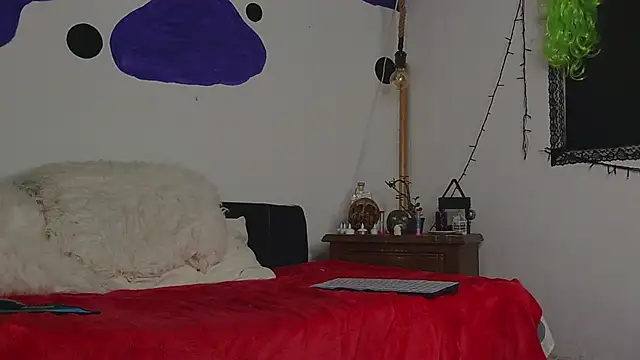 Snapshot of MeganBrown4 chatting on 09-16-25, 01:56 MeganBrown4 online show from 09-16-25, 01:56