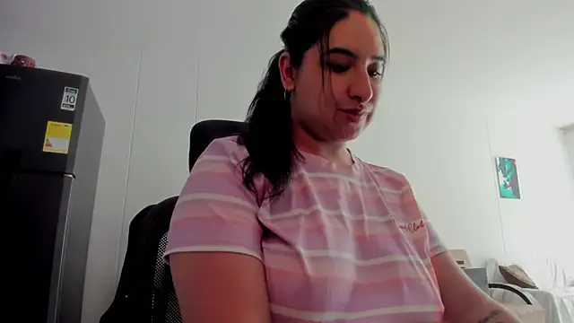 Snapshot of alice_coopperx chatting on 03-09-26, 02:10 alice coopperx online show from 03-09-26, 02:10