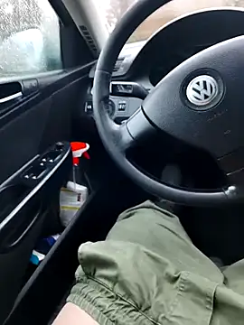 Snapshot of Mlody991112 chatting on 11-10-25, 06:12 Mlody991112 online show from 11-10-25, 06:12