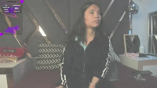 LunaTeenx69 online show from 09-11-25, 01:33