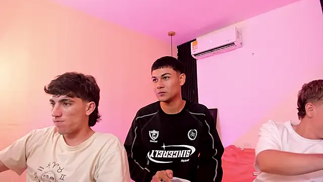 Handsomeboyss19 online show from 02-03-26, 02:53