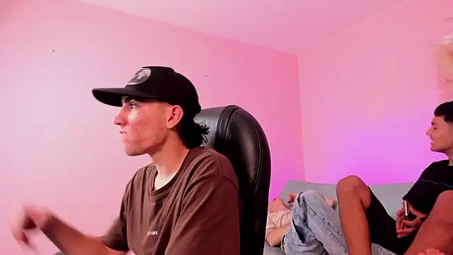 Handsomeboyss19 online show from 02-04-26, 01:55