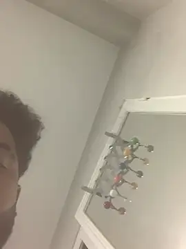 Snapshot of Bryan056_ chatting on 03-28-26, 06:40 Bryan056 online show from 03-28-26, 06:40