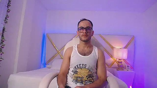  Ethan Black online show from 09-20-25, 04:24