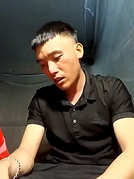 Snapshot of Chao_xxx chatting on 09-25-25, 01:04 Chao xxx online show from 09-25-25, 01:04