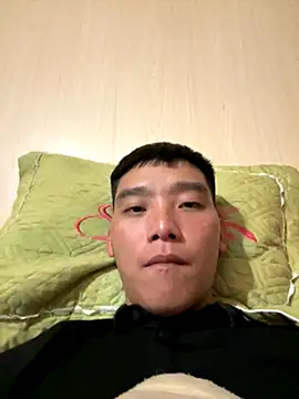 Snapshot of Chao_xxx chatting on 10-18-25, 05:25 Chao xxx online show from 10-18-25, 05:25