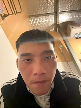 Snapshot of Chao_xxx chatting on 10-23-25, 03:22 Chao xxx online show from 10-23-25, 03:22