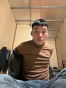 Snapshot of Chao_xxx chatting on 10-27-25, 02:43 Chao xxx online show from 10-27-25, 02:43