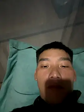 Snapshot of Chao_xxx chatting on 11-08-25, 12:33 Chao xxx online show from 11-08-25, 12:33