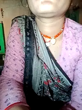 Snapshot of Puja51 chatting on 10-24-25, 10:33 Puja51 online show from 10-24-25, 10:33