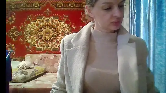 NovaPetal online show from 09-12-25, 04:40