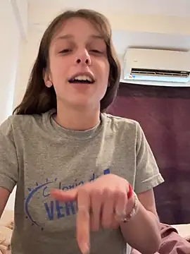 LittleJulietta online show from 09-09-25, 06:07