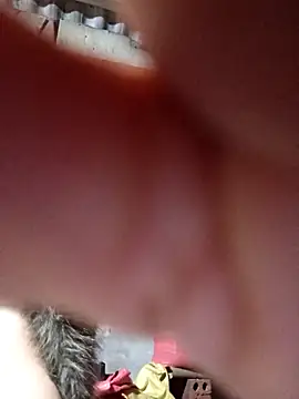 me-cute online show from 09-18-25, 01:24