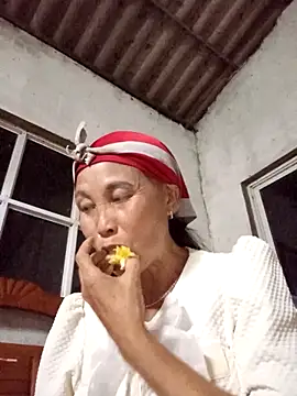 me-cute online show from 10-02-25, 05:42