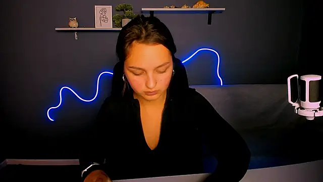 Snapshot of afina_crazy chatting on 10-06-25, 07:22 afina crazy online show from 10-06-25, 07:22