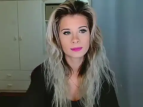 KristineGlow online show from 12-15-25, 07:12