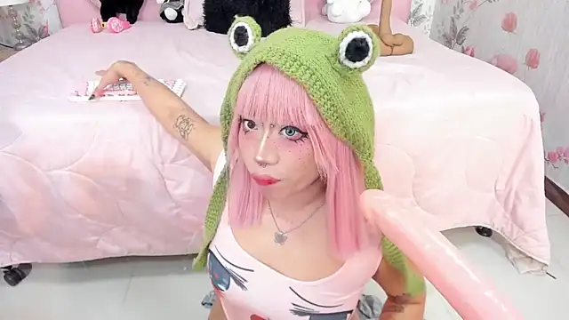 Snapshot of SafiroAgataaa chatting on 02-18-26, 03:35 SafiroAgataaa online show from 02-18-26, 03:35