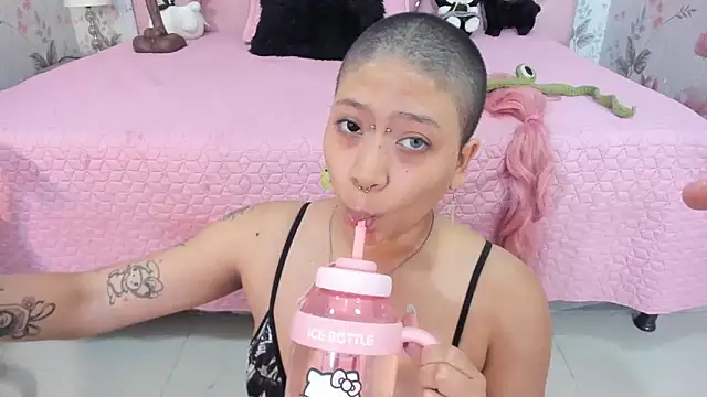 Snapshot of SafiroAgataaa chatting on 03-15-26, 02:28 SafiroAgataaa online show from 03-15-26, 02:28