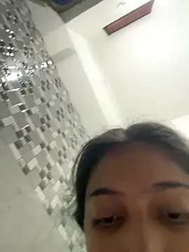 Snapshot of HeerStd chatting on 03-08-26, 03:43 HeerStd online show from 03-08-26, 03:43