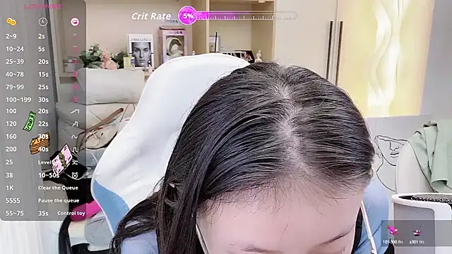 Naiyi-babe online show from 10-20-25, 04:07