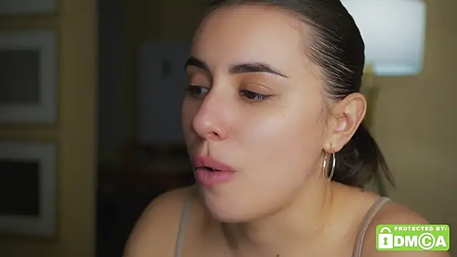 Snapshot of KateCarrey chatting on 10-06-25, 07:22 KateCarrey online show from 10-06-25, 07:22