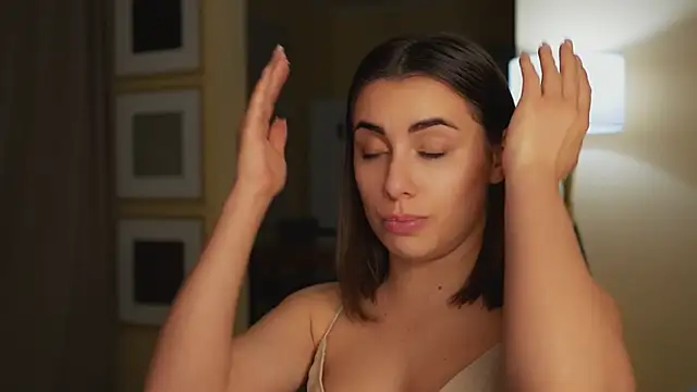 Snapshot of KateCarrey chatting on 10-10-25, 07:46 KateCarrey online show from 10-10-25, 07:46