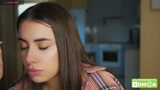 Snapshot of KateCarrey chatting on 10-25-25, 08:22 KateCarrey online show from 10-25-25, 08:22