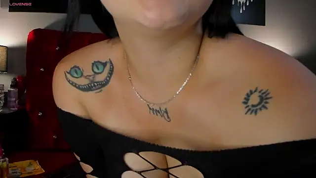 Emily Reyna online show from 10-07-25, 03:20