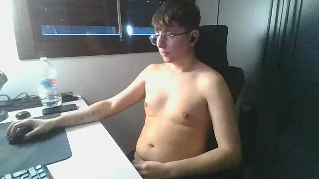 Snapshot of aaress22cm chatting on 11-15-25, 08:55 aaress22cm online show from 11-15-25, 08:55