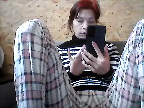 Snapshot of Milana38 chatting on 02-14-26, 10:01 Milana38 online show from 02-14-26, 10:01