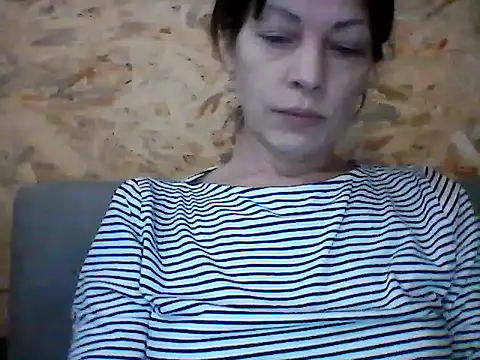Snapshot of Milana38 chatting on 02-18-26, 10:22 Milana38 online show from 02-18-26, 10:22
