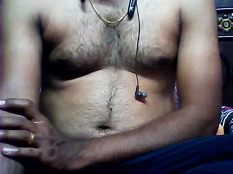 Snapshot of StreetLover_77 chatting on 09-14-25, 08:46 StreetLover 77 online show from 09-14-25, 08:46